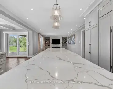 38 Beckenridge Dr <a href='https://luckyalan.com/community.php?community=Markham:Milliken Mills East'>Milliken Mills East, Markham</a> 4 beds 5 baths 3 garage $2.59M