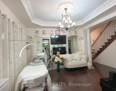 
2 Noel St Markham Village, Markham 3 beds 4 baths 2 garage $999K