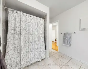 225 Essex Ave Harding, Richmond Hill 3 beds 2 baths 1 garage $1.15M