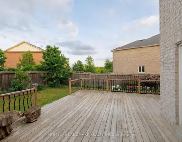 383 Sandford St Central Newmarket, Newmarket 4 beds 2 baths 1 garage $879K