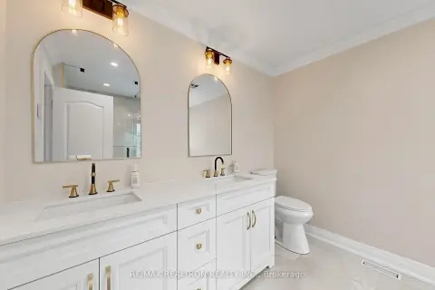 Richmond Hill Westbrook community 8A Casa Grande St For Sale