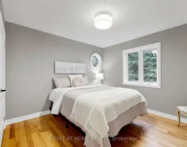 
Somerville  Stonehaven-Wyndham, Newmarket 4 beds 4 baths 2 garage $1.56M