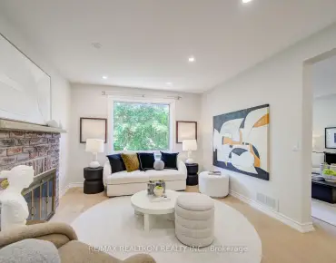 51 Yale Ln <a href='https://luckyalan.com/community.php?community=Markham:Cornell'>Cornell, Markham</a> 3 beds 4 baths 1 garage $899K