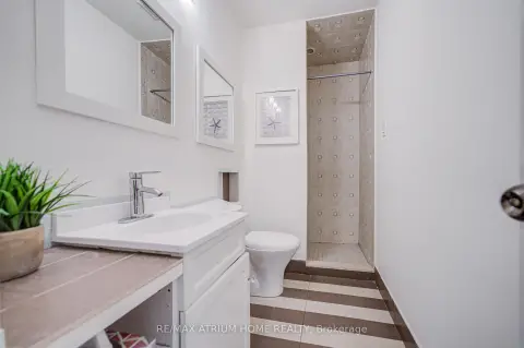 Vaughan Uplands community 77 Rosedale Heights Dr For Sale