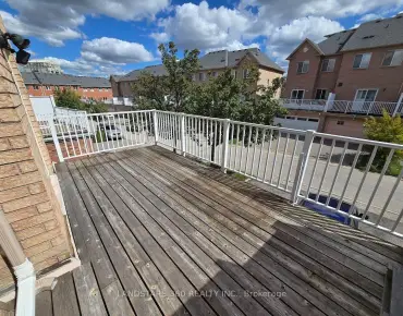 83 Mikayla Ln <a href='https://luckyalan.com/community.php?community=Markham:Cornell'>Cornell, Markham</a> 4 beds 3 baths 1 garage $799K