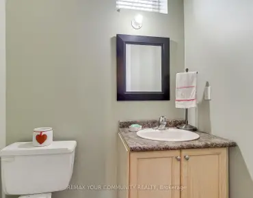 30 ELM GROVE Ave Oak Ridges - 3 睡房 4 卫生间 2 车位叫价1399000加元