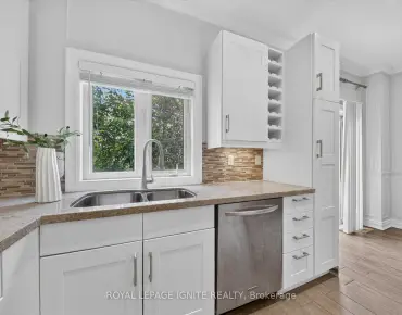 22 Belvia Dr <a href='https://luckyalan.com/community.php?community=Vaughan:Patterson'>Patterson, Vaughan</a> 3 beds 3 baths 1 garage $899K