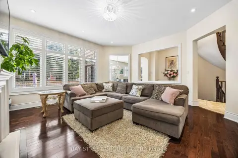 Vaughan Vellore Village community 39 Harley Dr For Sale