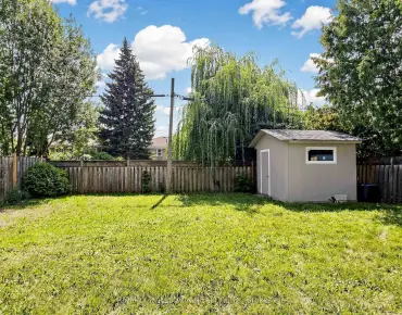 
79 Cartier Cres Crosby - 3 beds 3 baths  parking space(s) listed at $999000