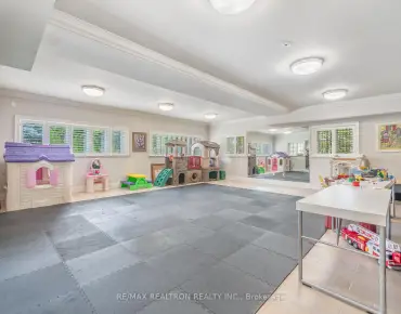 
36 Zoran Ln <a href='https://luckyalan.com/community.php?community=Vaughan:Patterson'>Patterson, Vaughan</a> 4 beds 4 baths 2 garage $1.898M