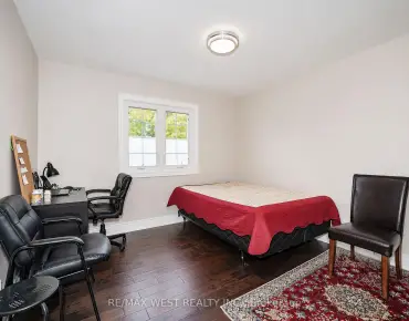 
67 Dawlish Ave Aurora Highlands - 4 beds 4 baths 2 parking space(s) listed at $1548888