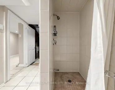 
103 Alexie Way <a href='https://luckyalan.com/community.php?community=Vaughan:Vellore Village'>Vellore Village, Vaughan</a> 4 beds 3 baths 1 garage $899K