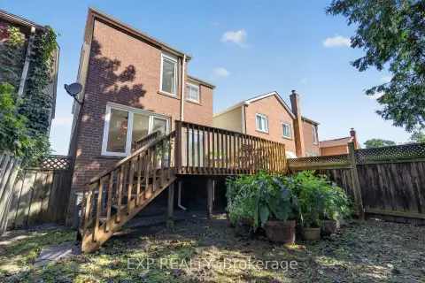Vaughan Crestwood-Springfarm-Yorkhill community 109 Winding Ln For Sale