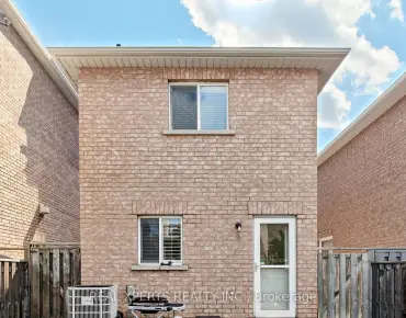 
140 Del Francesco Way Vellore Village, Vaughan 3 beds 4 baths 1 garage $1.12M
