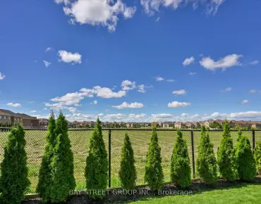 
88 Kemano Rd Aurora Heights, Aurora 3 beds 4 baths 2 garage $1.389M