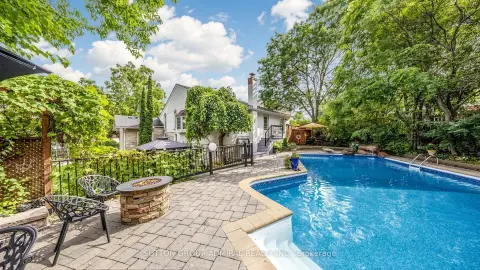 Markham Aileen-Willowbrook community 12 Saunders Ln For Sale