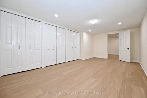 Richmond Hill South Richvale community 88 Cambridge Cres For Sale