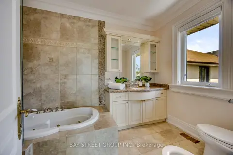 Richmond Hill South Richvale community 56 Winchester Ln For Sale