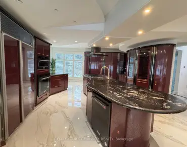 13 Bluenose St Vaughan Grove, Vaughan 2 beds 2 baths 1 garage $735K