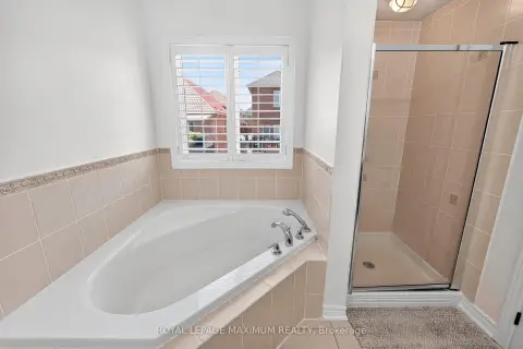 Vaughan Patterson community 95 White Beach Cres For Sale