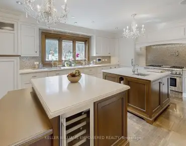 15 Benjamin Hood Cres <a href='https://luckyalan.com/community.php?community=Vaughan:Patterson'>Patterson, Vaughan</a> 3 beds 4 baths 1 garage $998K