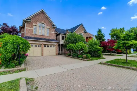 Richmond Hill Rouge Woods community 211 Frank Endean Rd For Sale