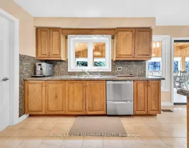 
36 Zoran Ln <a href='https://luckyalan.com/community.php?community=Vaughan:Patterson'>Patterson, Vaughan</a> 4 beds 4 baths 2 garage $1.898M