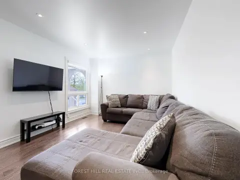 Vaughan Glen Shields community 109 Spyglass Hill Rd For Sale