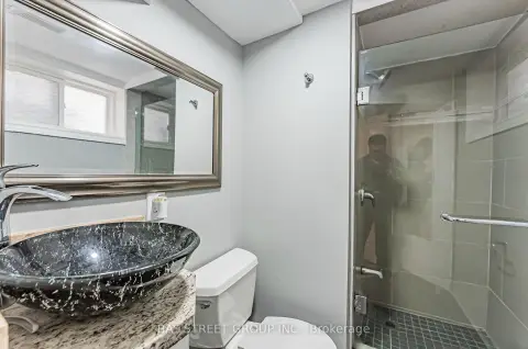 Markham Thornhill community 52 Glen Cameron Rd For Sale