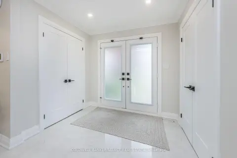Vaughan East Woodbridge community 154 Conti Cres For Sale