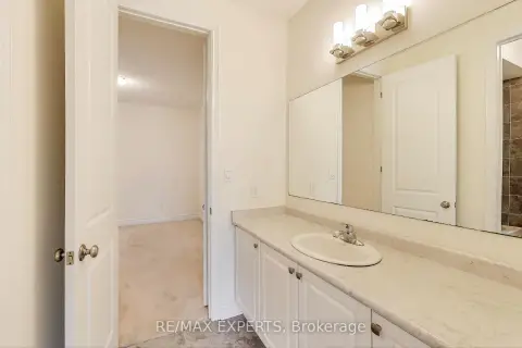 Aurora Aurora Estates community 216 Butternut Ridge Trl For Sale