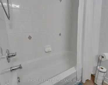 66 Earl Stewart Dr Bayview Wellington, Aurora 3 beds 4 baths 1 garage $1.14M