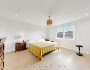 343 Mingay Ave Wismer, Markham 3 beds 3 baths 3 garage $988K