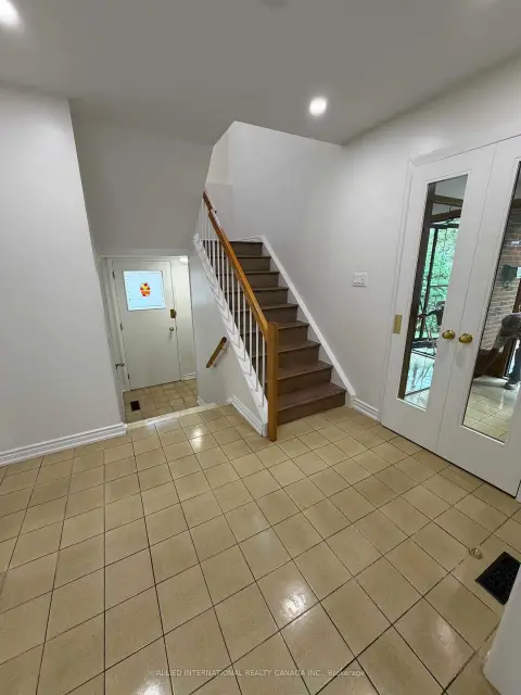 Markham German Mills community 6 Aberfeldy Cres For Sale
