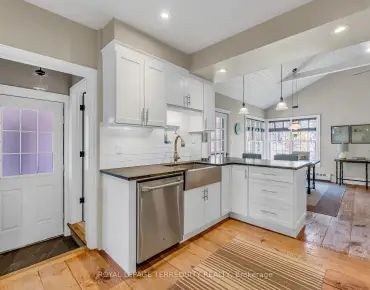 155 Centre St W Mill Pond - 3 睡房 2 卫生间 1 车位叫价1229900加元