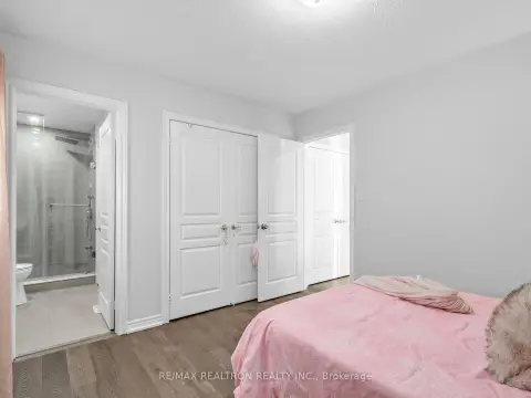 Markham Box Grove community 21 Rennie Ave For Sale