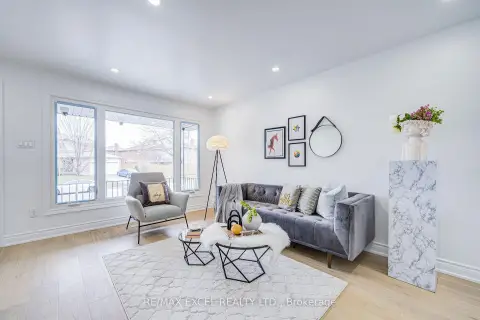 Markham Milliken Mills West community 8 Simsbury Crt For Sale