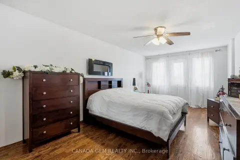 Richmond Hill Devonsleigh community 82 Justus Dr For Sale