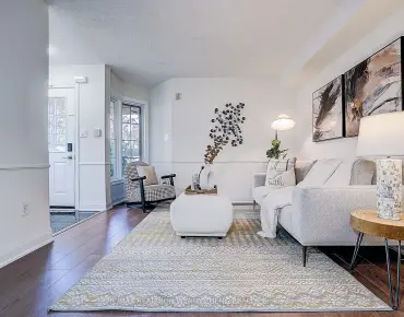 90 Amarillo Ave Milliken Mills West - 3 睡房 4 卫生间 1 车位叫价1088000加元