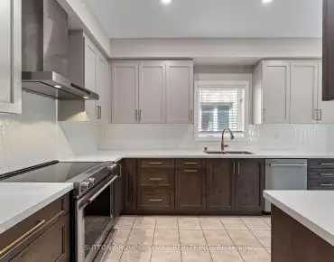 
201 Vellore Park Ave Vellore Village - 4 beds 5 baths 1 parking space(s) listed at $1288000