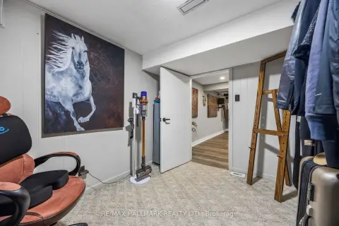 Aurora Aurora Highlands community 69 Nisbet Dr For Sale