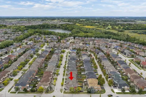 Richmond Hill Jefferson community 40 Pitney Ave For Sale