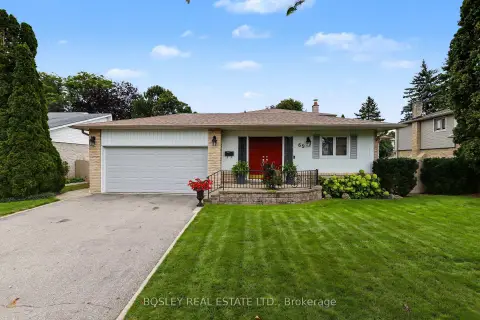 Aurora Aurora Highlands community 69 Fairway Dr For Sale