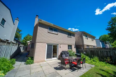 Richmond Hill North Richvale community 199 Weldrick Rd W For Sale