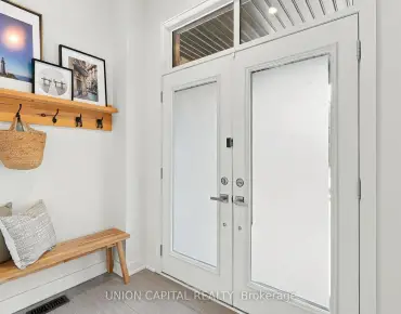 
40 Dariole Dr Oak Ridges Lake Wilcox - 3 beds 4 baths 1 parking space(s) listed at $949000