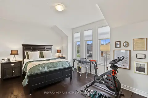 Newmarket Glenway Estates community 351 Reg Harrison Trl For Sale