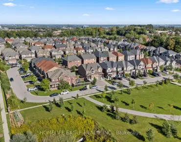 
746 Yarfield Cres Glenway Estates - 3 beds 4 baths 1 parking space(s) listed at $929000