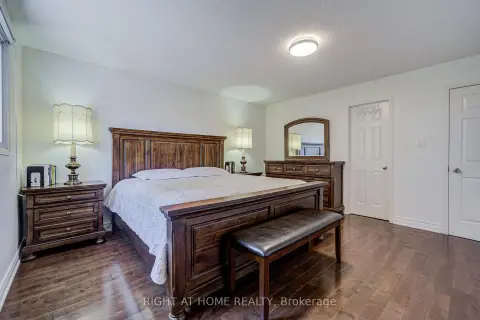 Vaughan Brownridge community 71 Bayhampton Cres For Sale