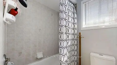Vaughan Maple community 215 Drummond Dr For Sale