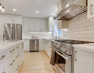 133 Charles St Stouffville - 4 睡房 4 卫生间  车位叫价1999000加元